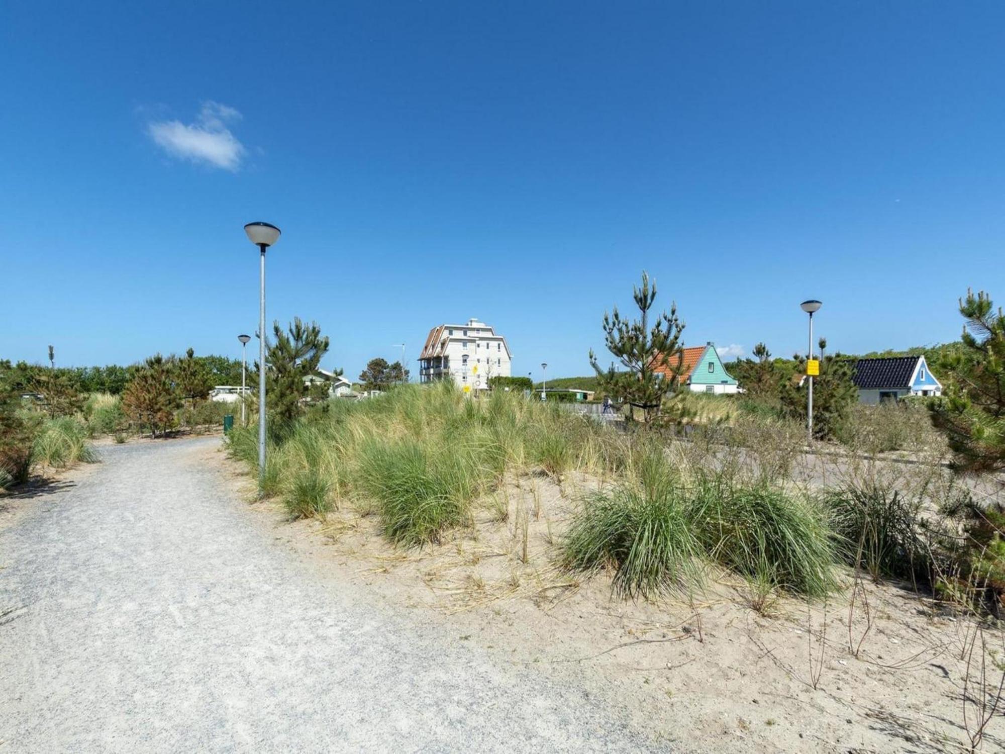 Beachside Apartment At Foot Of Dunes คัลลันท์สโอก ภายนอก รูปภาพ